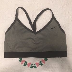 nike sports bra M
